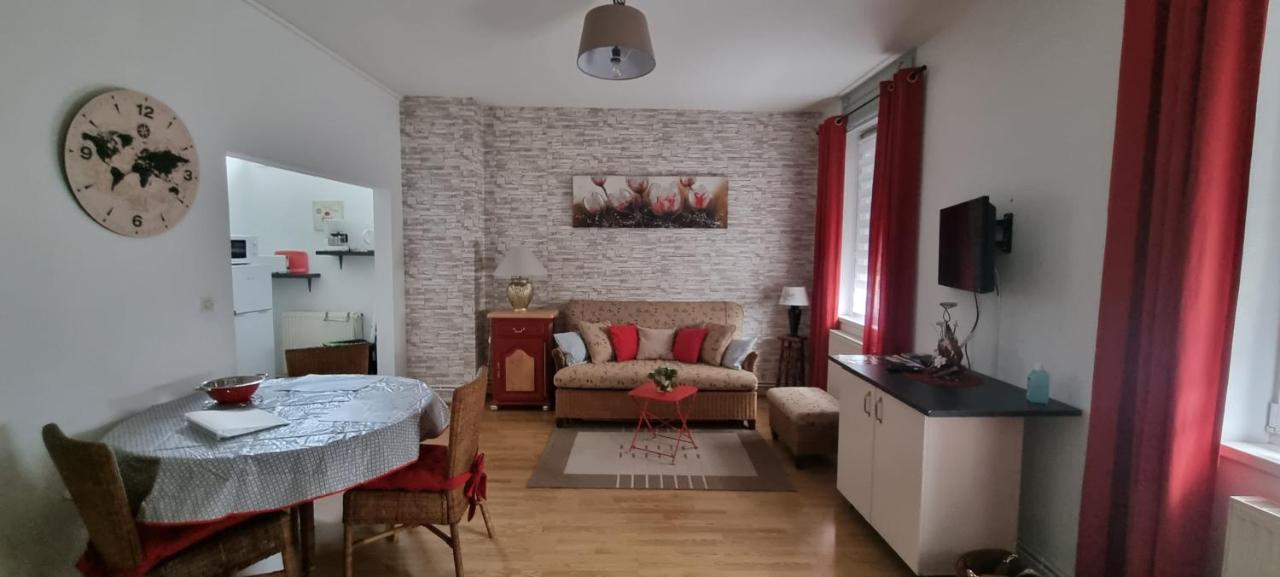 Appartement Meuble Romain Нидербронн-ле-Бен Экстерьер фото